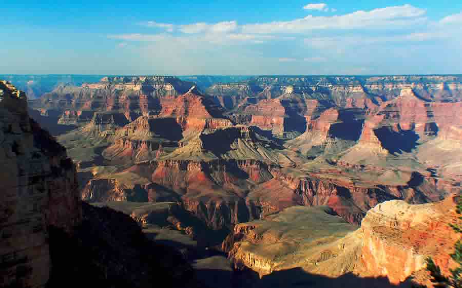 Vista overlooking the Grand Canyon in Arizona