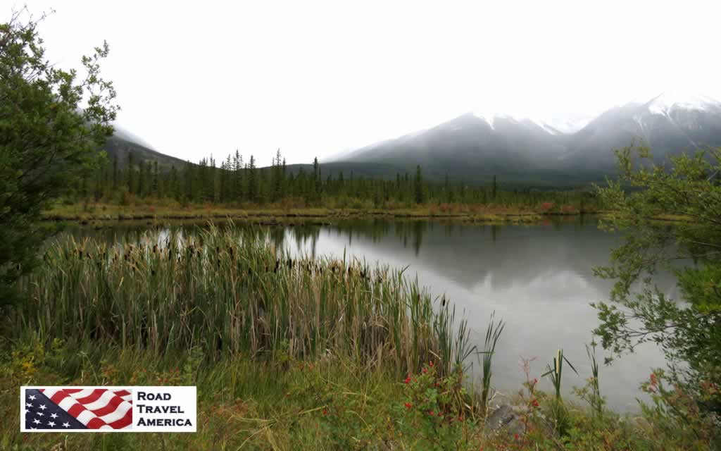 Vermilion Lakes Parkway in Banff