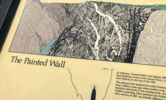 Sign about The Painted Wall at the Black Canyon of the Gunnision National Park
