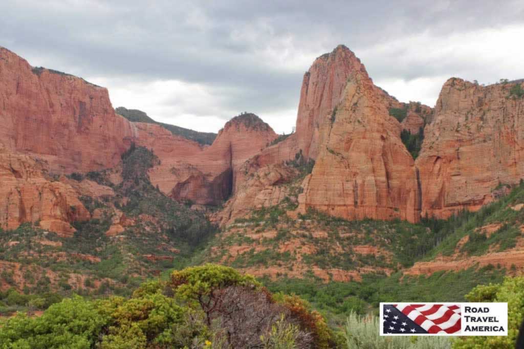 The magestic red cliffs at Zion National Park
